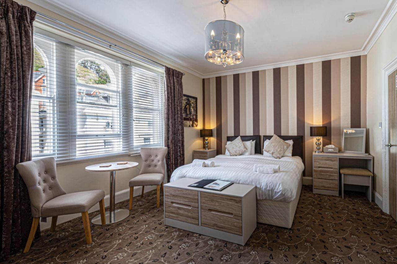 Snooze Bed and Breakfast Llandudno Exteriör bild