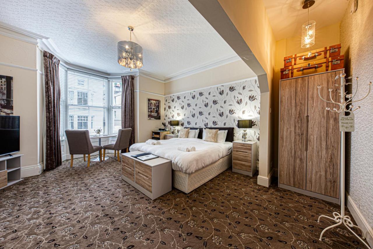 Snooze Bed and Breakfast Llandudno Exteriör bild